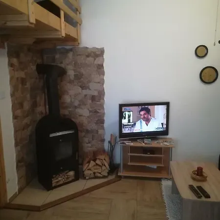 Apartment Pod Vezi I *